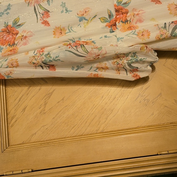 Maison Tara Flowy Metallic Lined Dress in 24W. Colors white/ pink/ green - Picture 10 of 10